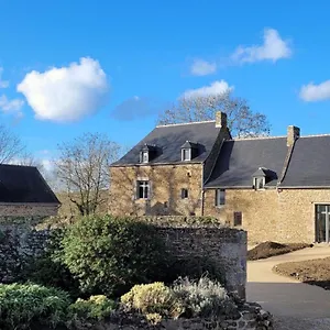  Hébergement de vacances Domaine De La Falaise France