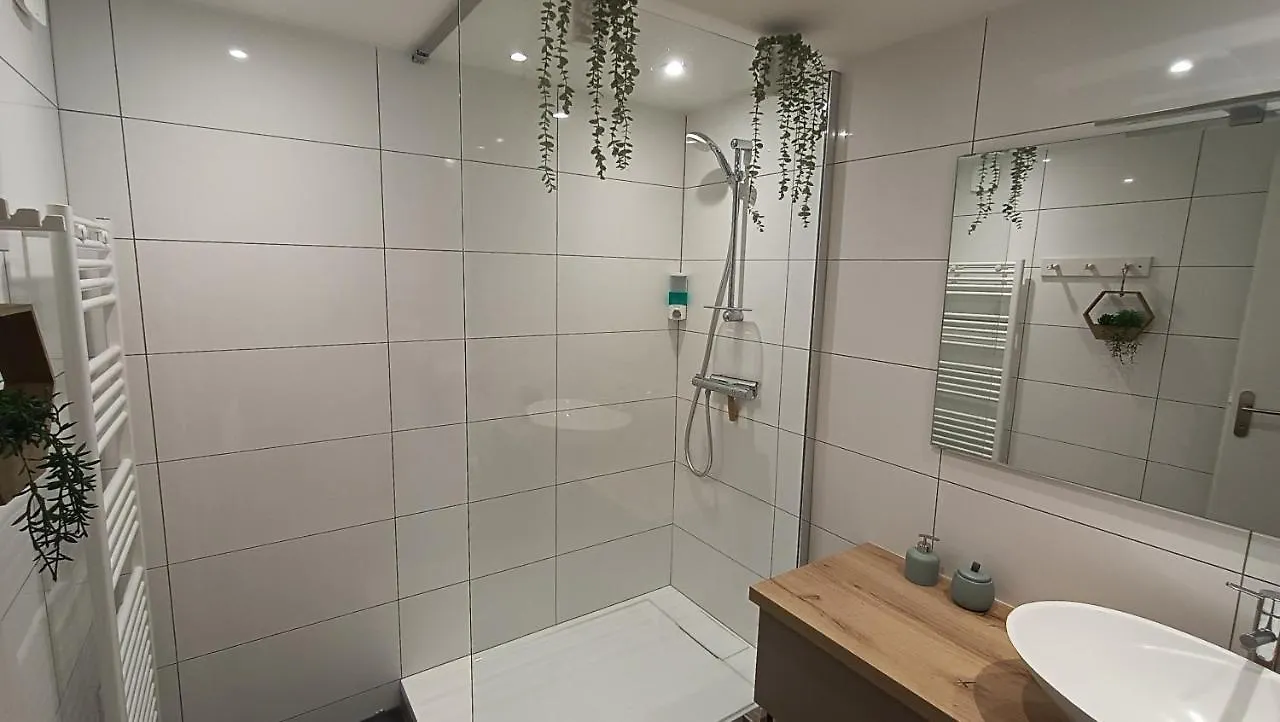 Ferienwohnung Refuge Des Myosotis - Proche Chambery - Jardin - Calme - Cosy Barberaz Apartment